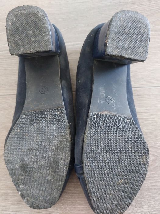 Pantofi Marimea 37