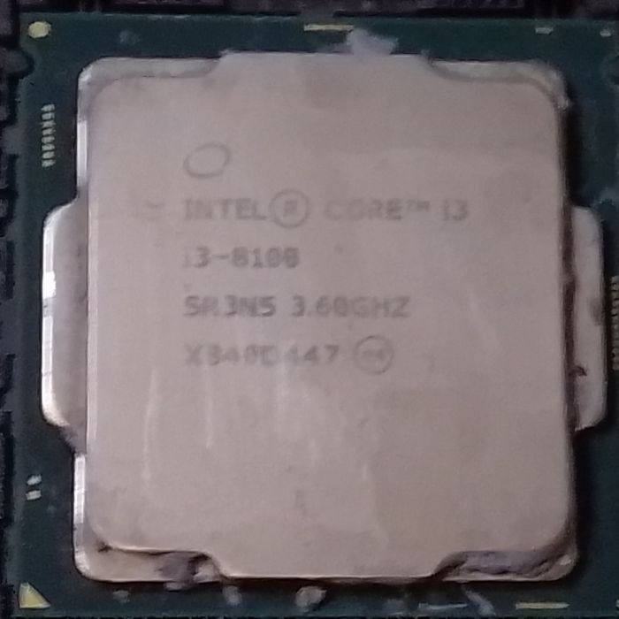Процессор i3 8100 рабочий