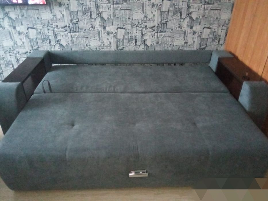 Продам диван в отличном состоянии