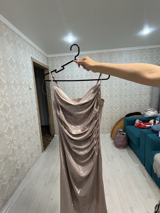 продам платье вечернее