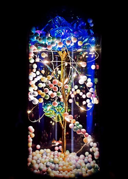 Светящаяся подарочная роза, декор