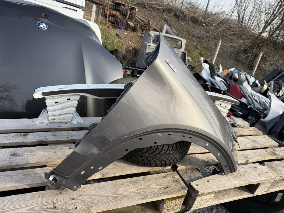 Калник Ford Explorer 2020 год.-