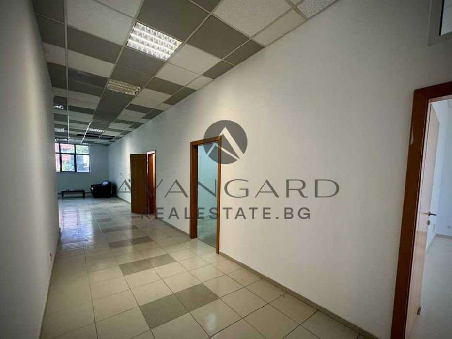 оф.23625 Просторен офис/ Топ локация/ Център