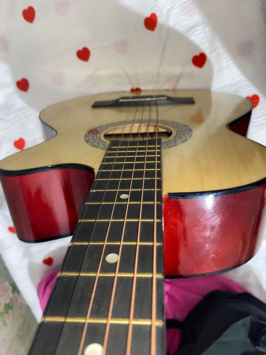 Гитара акустическая