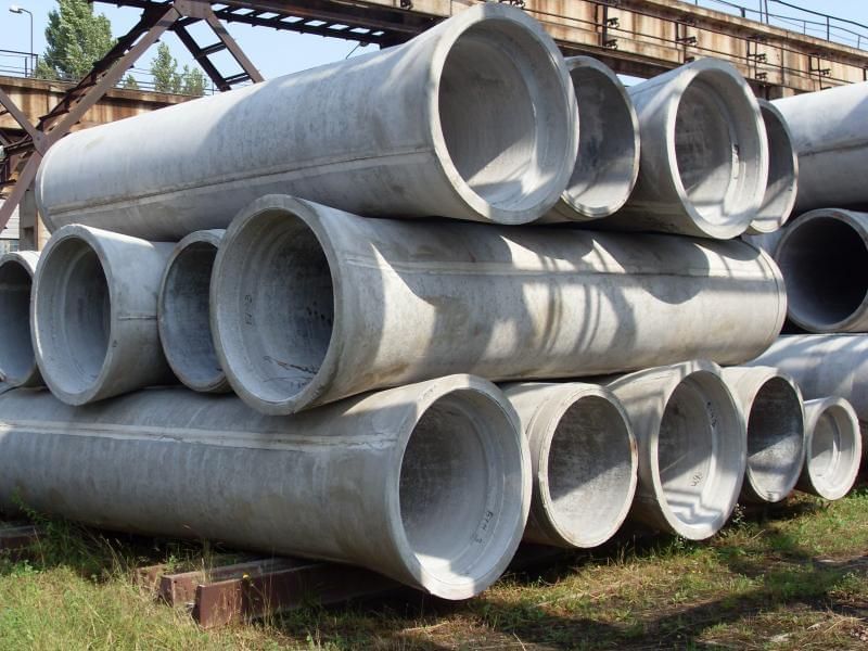 Железо бетонные трубы обычные и с футеровкой