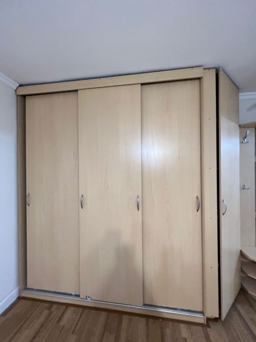 Встроенный шкаф шкаф