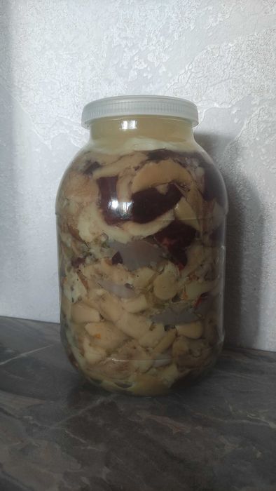 Продам соленые грибы
