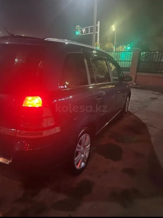 Продам Опель Зафира