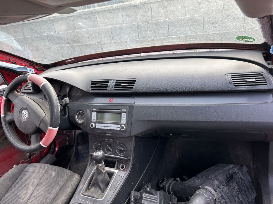 Plansa bord vw passat b6 an 2007