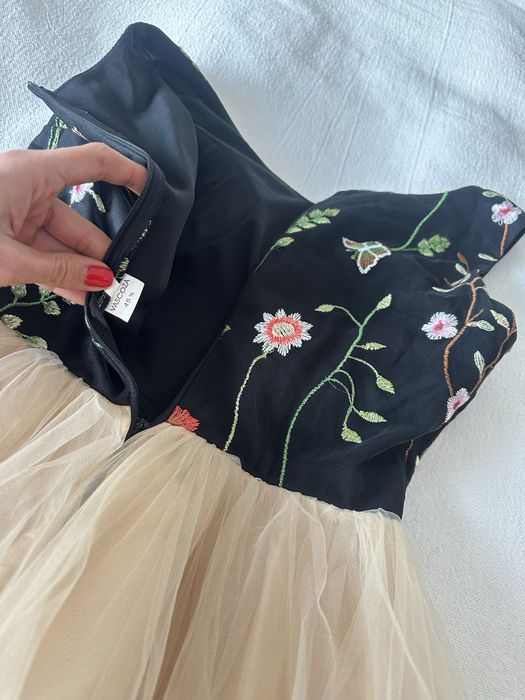 Rochiță eveniment S vâscoză cu tulle