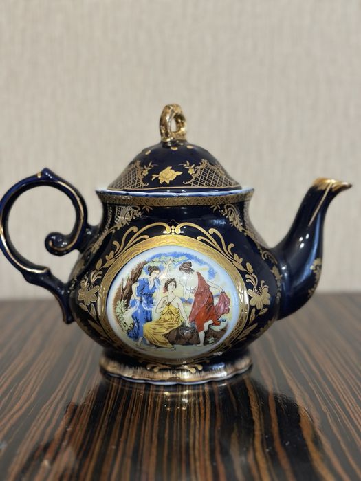 Посуда чайник, ретро