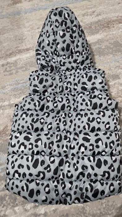 Vesta fetita marime 104 sinsay