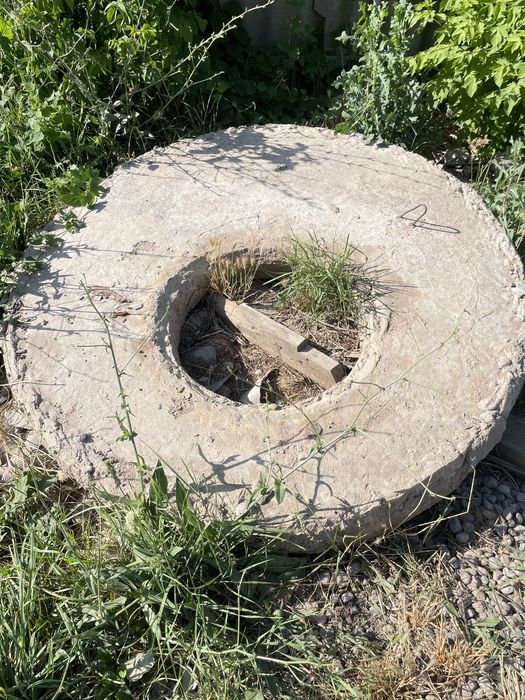 Продам крышку для септика