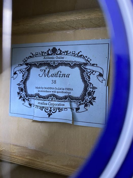 Гитара Медина сатылады