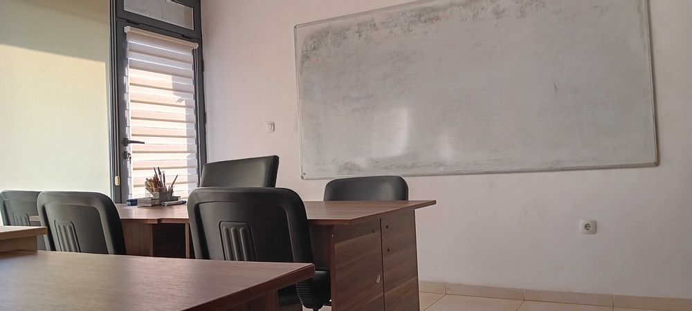 Продава се Офис в Кърджали, Възрожденци - 99 кв.м за 52 €/кв.м - Снимка #3