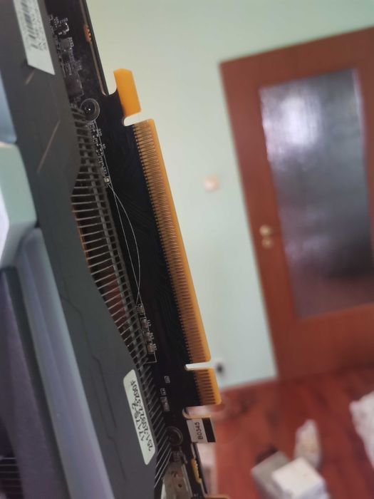 Placa video Zotac Amp Extreme Gtx 1080ti 11Gb