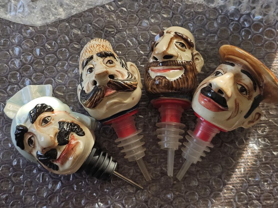 Пробки для бутылок подарочные