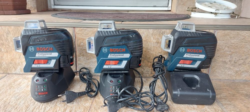 Vând  lasere Bosch