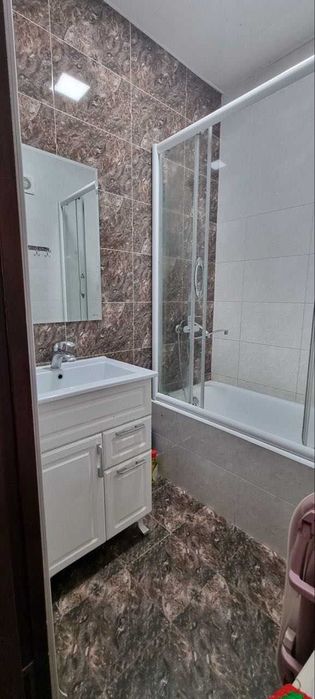 Продается 3в4 комнатная квартира на Карасу 6 банк дом