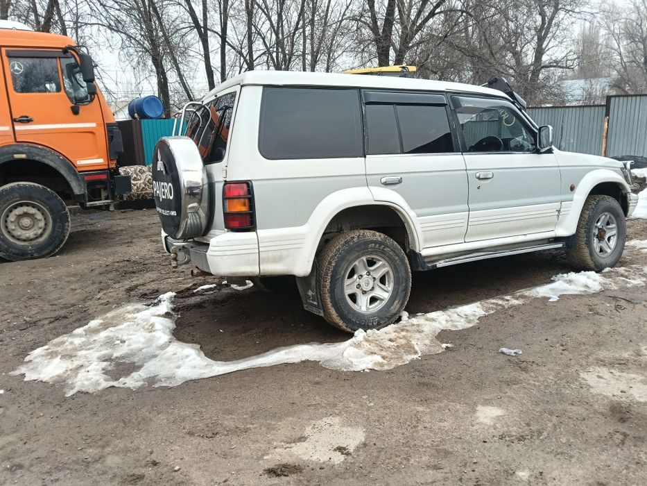 Запчасти на Паджеро 2