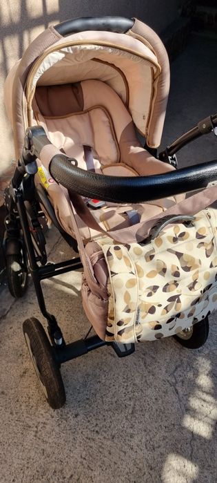 Продам коляску ADAMEX