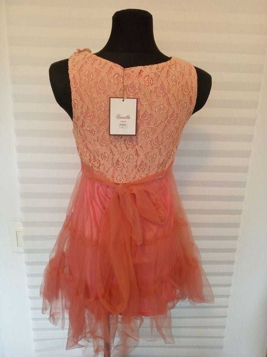 Новое платье для девочки.  Бренд VANILLA.