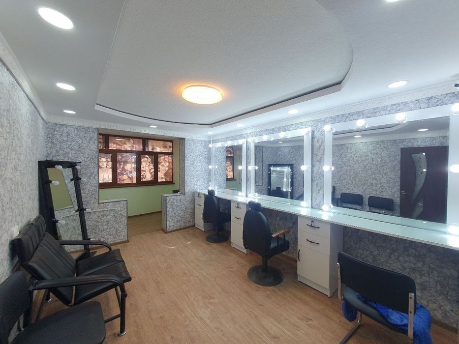 Сдаётся нежилое помещение на длительный срок.