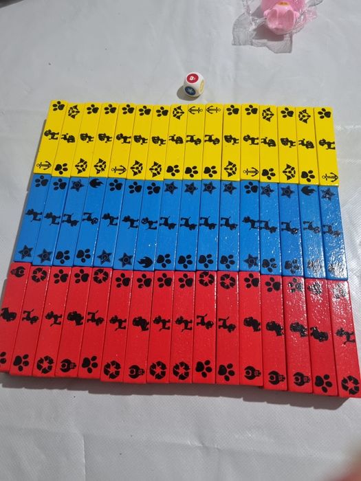 Set figurine Montessori si joc educativ
