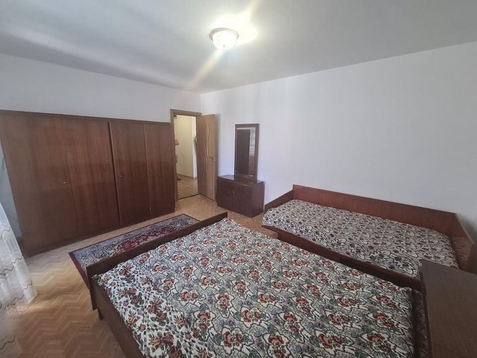 Дава се под наем Тристаен апартамент в Бургас, Възраждане - 75 кв.м за 306 € - Снимка #5