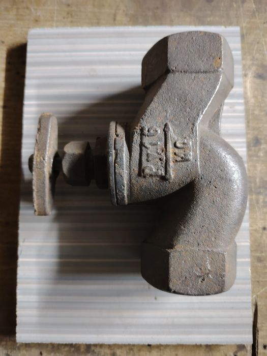 Кран запорный диам 40