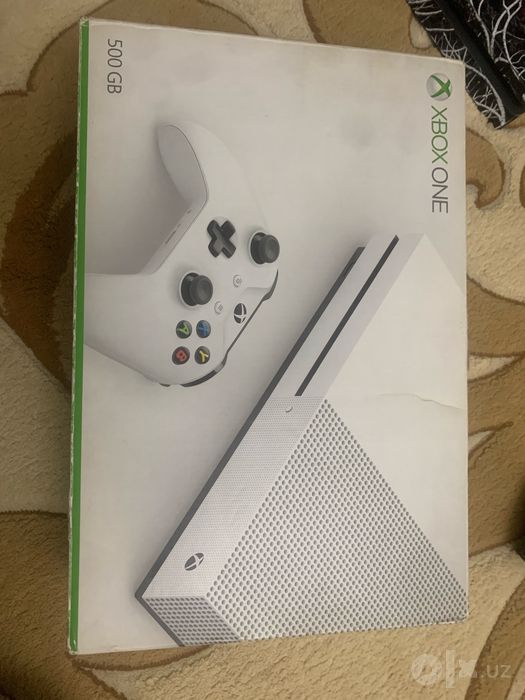 Xbox one S. 512gb hotira full komplekt+disk bonus