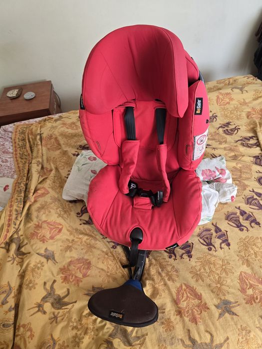 Vând scaun mașină Be Safe Izzy Plus