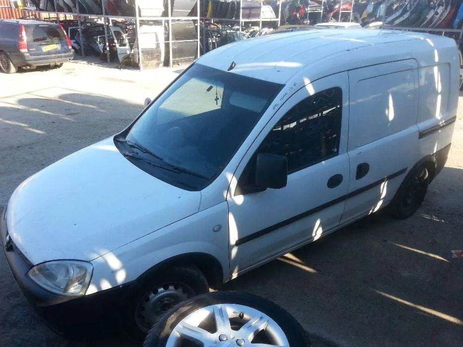 Dezmembrari  Opel COMBO C  2001  > 2011 1.7 DTI 16V Motorina