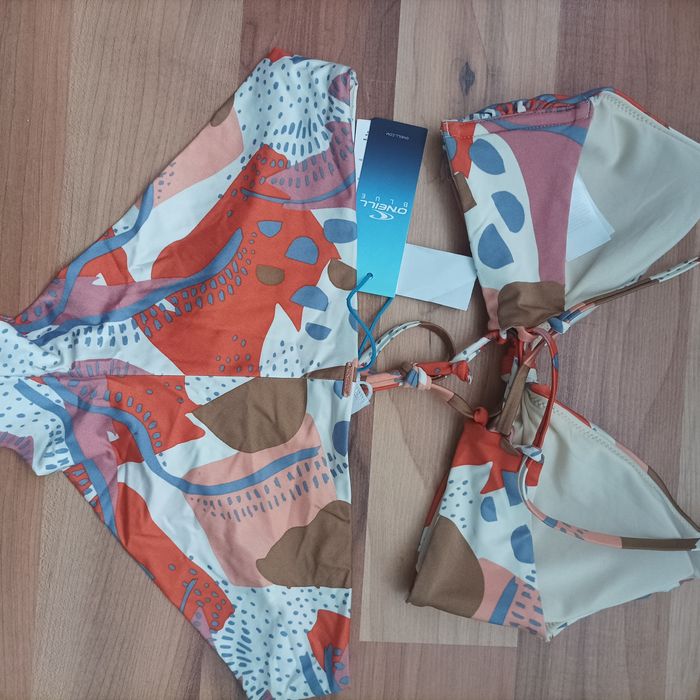 O'Neill S/M нови бански