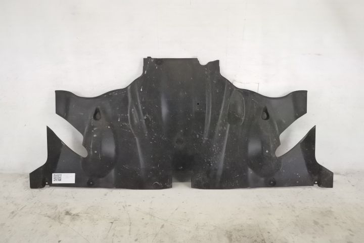 Scut Deflector Pietre Bara Spate Original In Stare Buna Tesla  Model Y