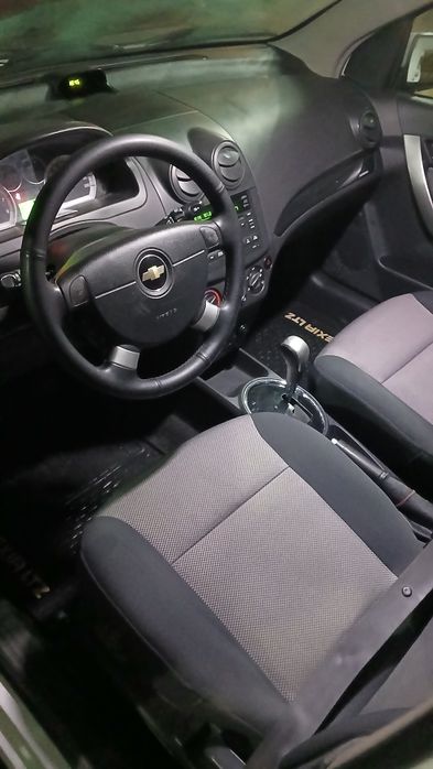 Chevrolet nexia 3 sotiladi