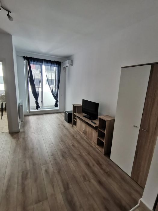 Garsoniera de închiriat