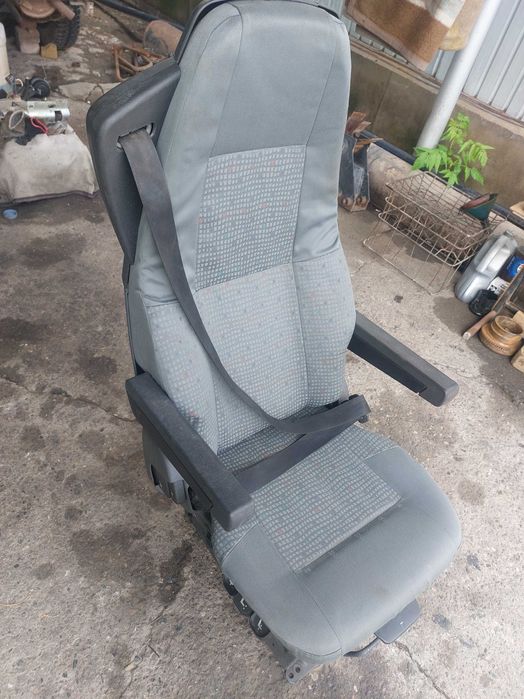 Сидение водителя