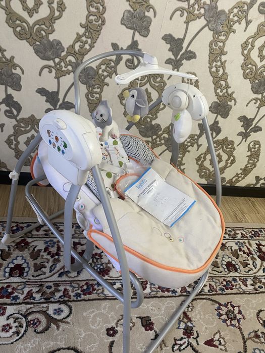 Шезлонг качеля музыкальная