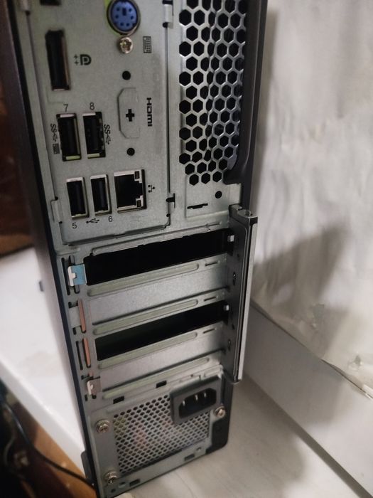 Lenova p330  на запчасти