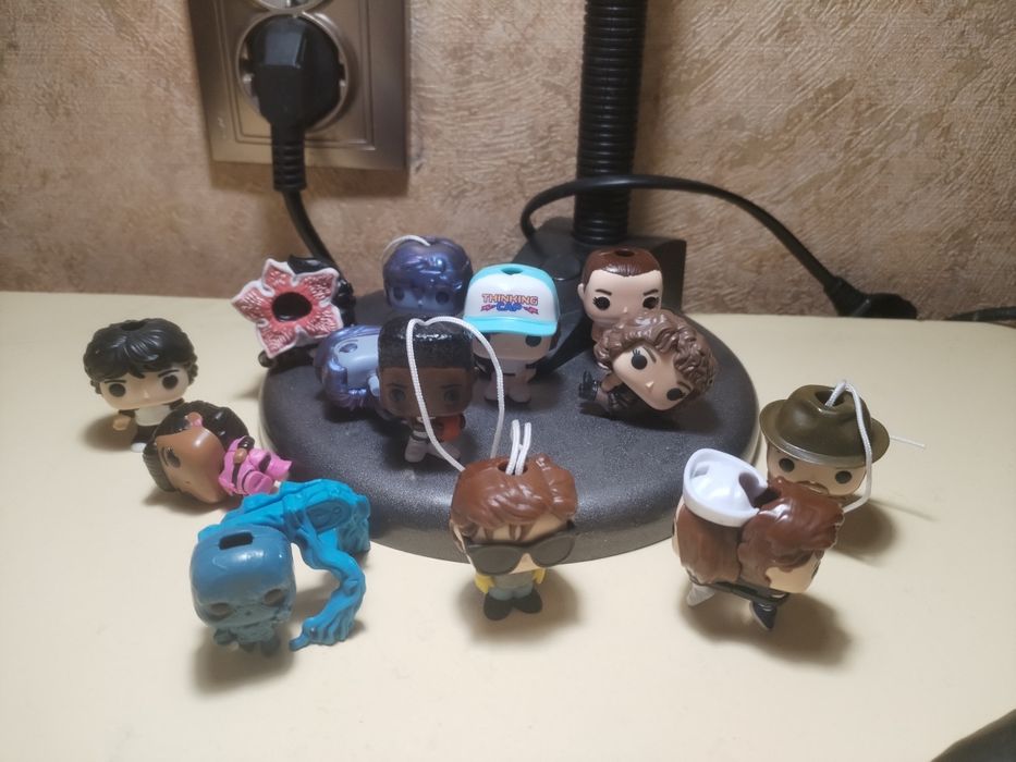 продаю фигурки осд из киндера