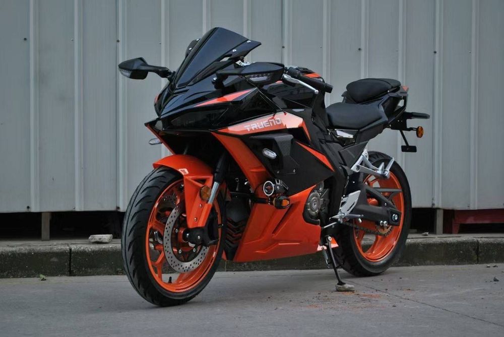 Ducati Touring 400cc injector