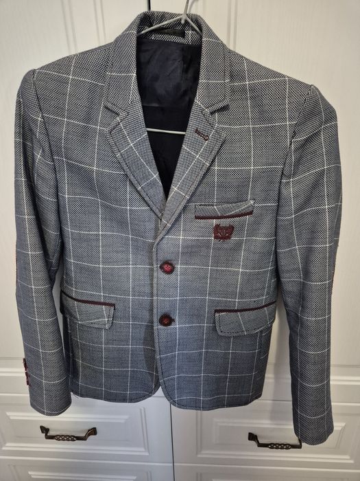 За момче , интересно