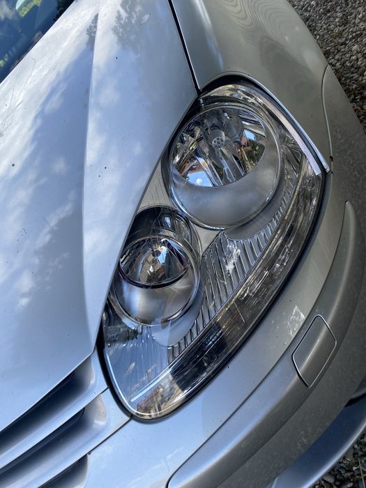 Vând Golf 5 pentru piese