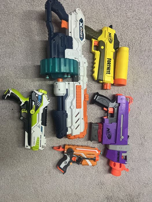Jucarii Pusca si pistoale NERF