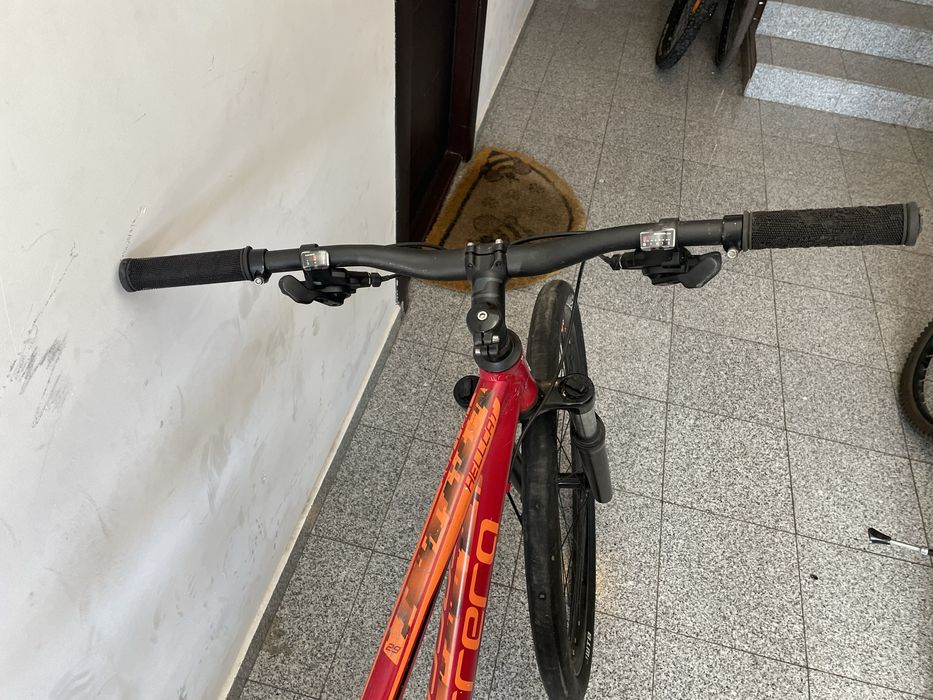 Bicicleta Carerra Hellcat 29