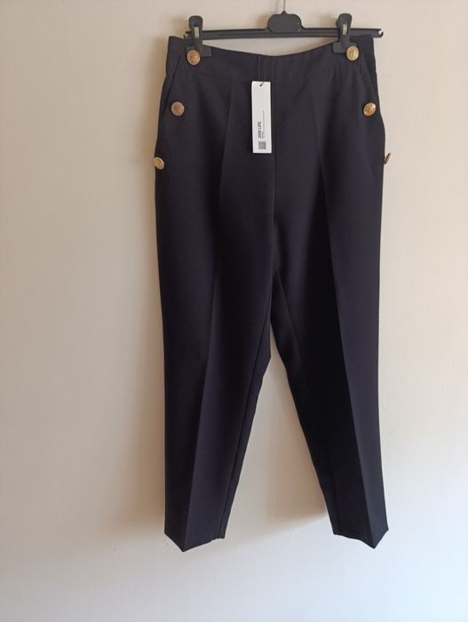 Pantaloni office cu nasturi aurii Zara M