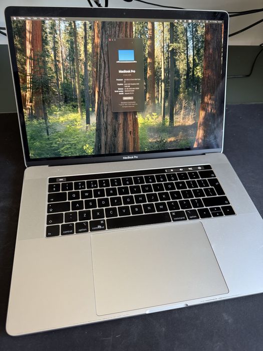 Apple Macbook Pro 2018 15 inch i9, 32 GB RAM, 512GB SSD