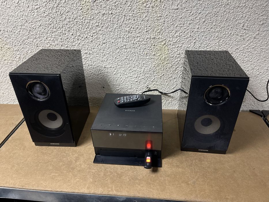 Аудио система Samsung MM-E330D|MM-J330 - 2 БРОЯ