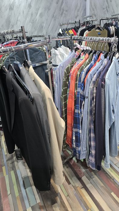 Vand stendere inox doua tipuri, umerașe cu clipsuri/fara, 3 manechine